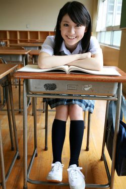 电车魔女在线免费观看