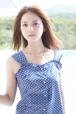 体育老师在单杠下C了我一节课