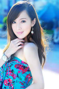女高中生